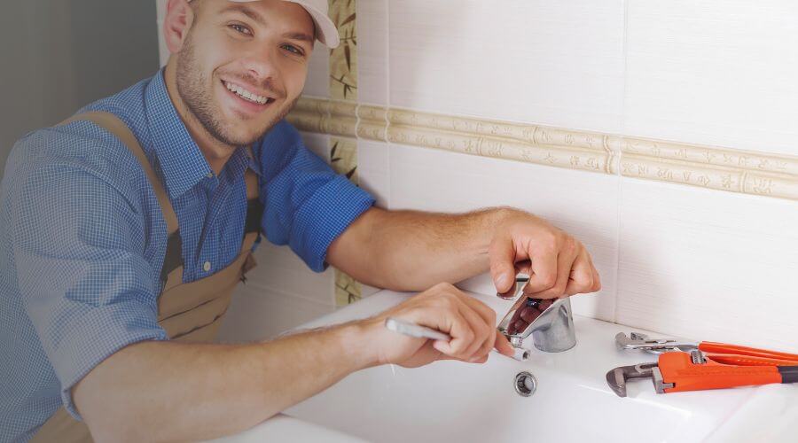 Handle or spout repair in Earlham, IA